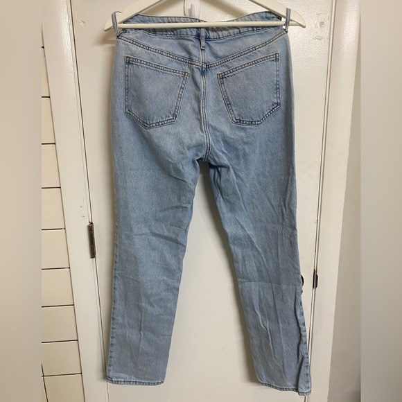 PacSun Lightwash Mom Jeans - Picture 2 of 3